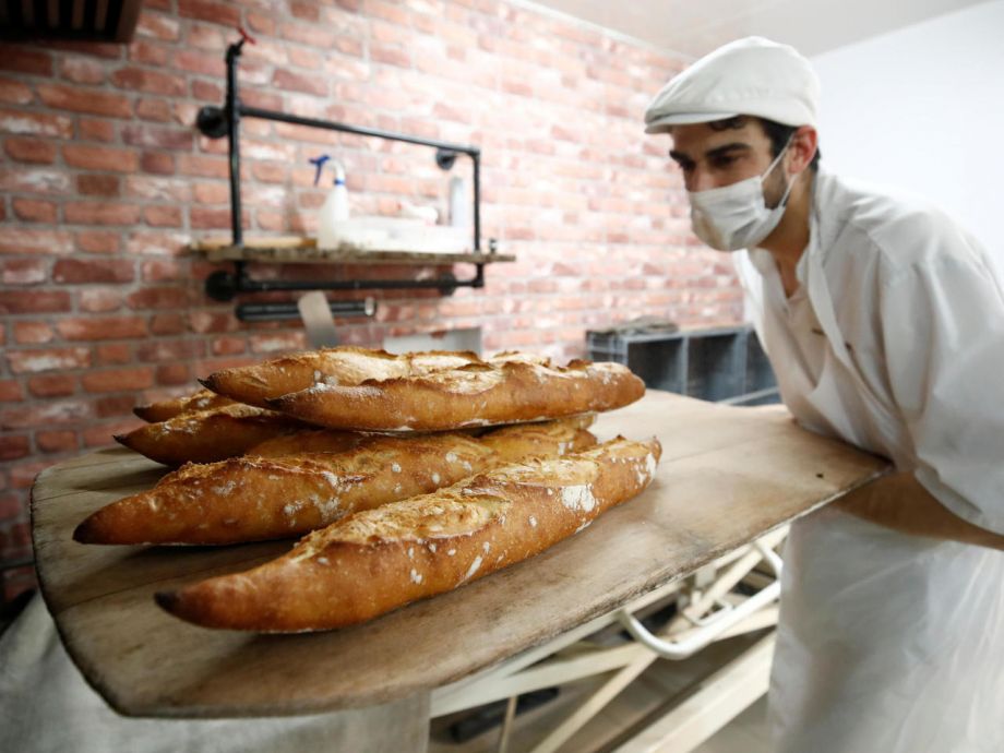 Los franceses argumentan que el pan es parte de la rutina de cada día.-