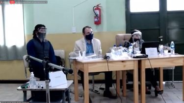 El imputado Fernando Jara (a la izquierda) no asiste a las audiencias.