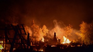Recompensa de 3 millones de pesos para saber quién inició los incendios en Chubut