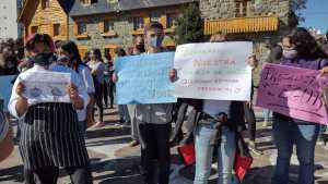 Escuela de Hotelería de Bariloche: no enviarán a sus hijos hasta que trasladen a usuarios de Salud Mental