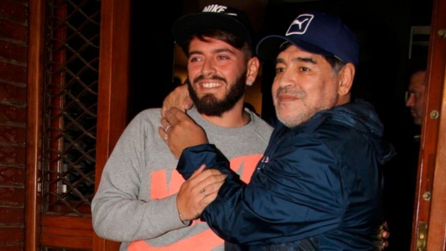 Maradona tardó en reconocer su paternidad, pero en los últimos años forjó un vínculo con el muchacho.-