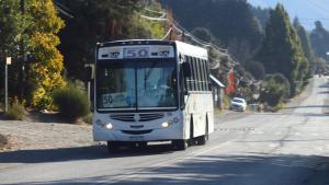 Transporte urbano: el pedido de aumento del boleto en Bariloche no avanza y ya cosecha críticas