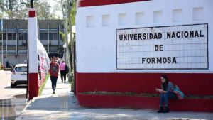 Investigan a un estudiante de Formosa que aprobó ocho finales universitarios en quince días