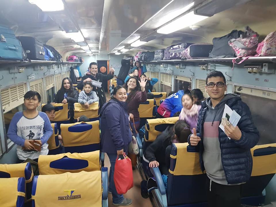 Muchos estudiantes de la Región Sur utilizan el tren para poder viajar a Viedma o Bariloche para poder cursar carreras universitarias. Foto: José Mellado.