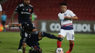 San Lorenzo y la U de Chile empataron en la ida 1-1. Con una igualdad en blanco, el Ciclón pasará de ronda.