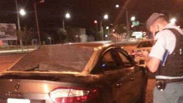 Al conductor lo delató que aceleró la velocidad cuando vio a la policía. (Gentileza).-