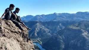 La historia de la foto ganadora del Voy y de un amor por Valle Encantado