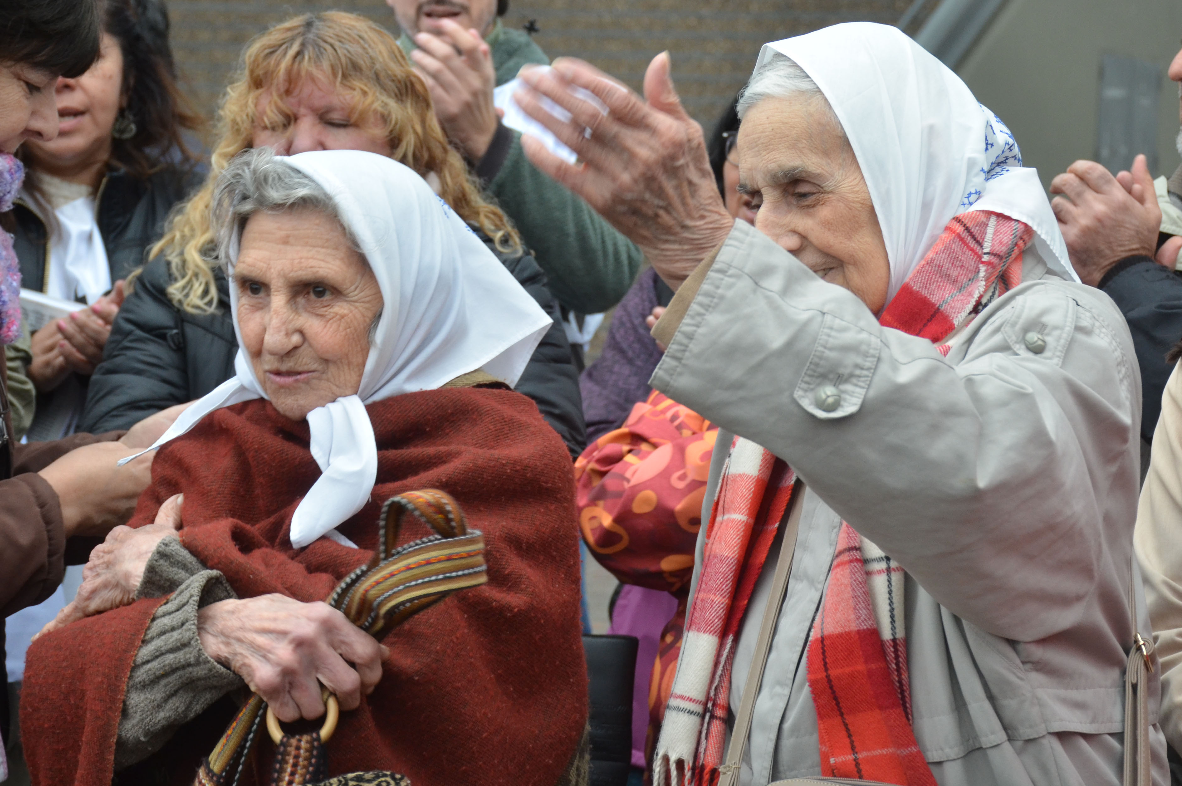 Mayo de 2.019 las Madres de Neuquén y Alto Valle, Lolín e Inés (foto archivo Yamil Regules) 