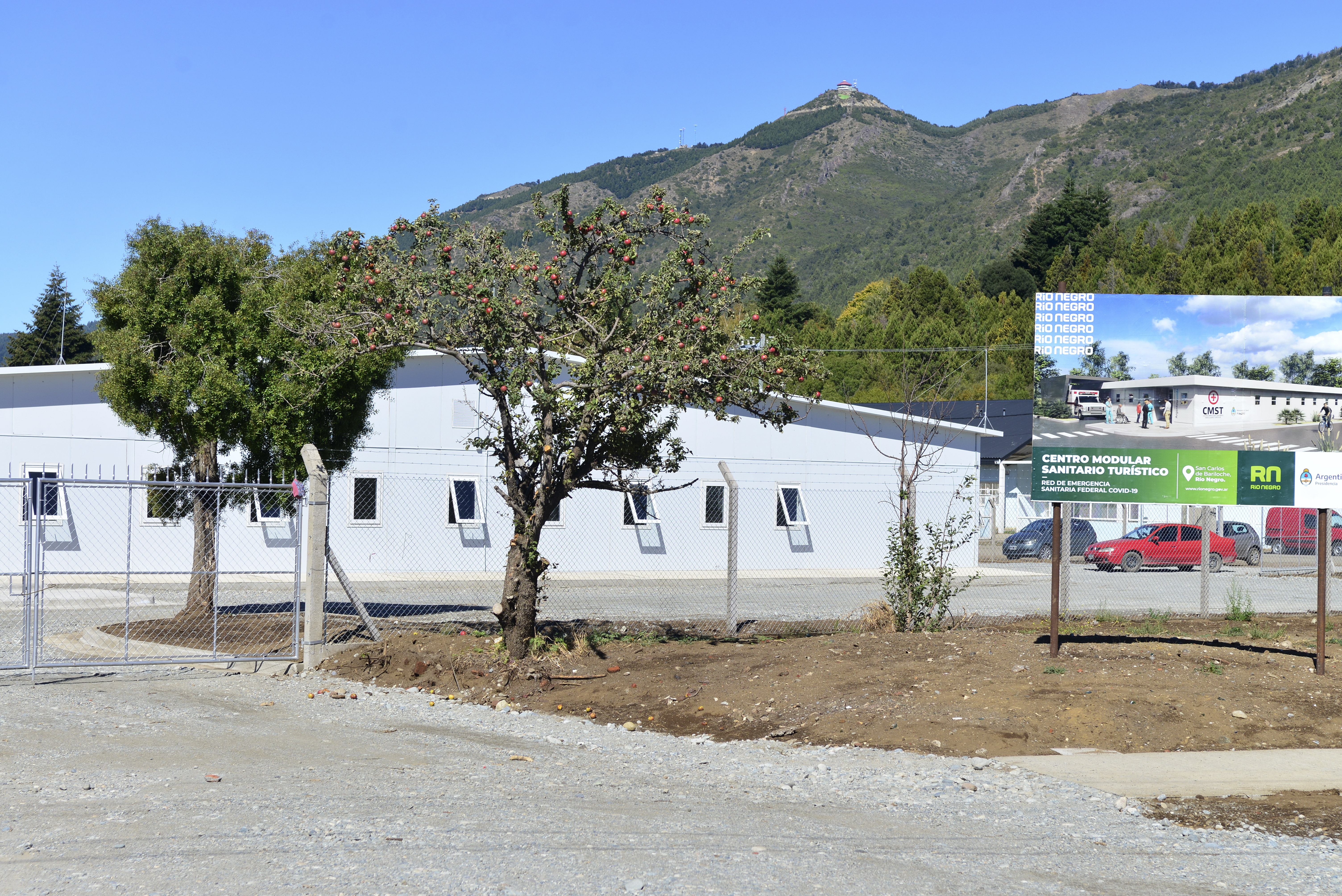 La estructura edilicia está lista en Bariloche, pero el equipamiento aún no llegó. Replantean su utilización. Foto: archivo