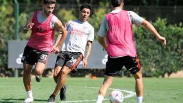 Enzo Pérez (24), el termómetro del mediocampo de River, será titular esta noche.