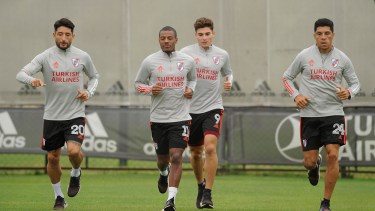 El plantel de River continúa su preparación con vistas al partido de este jueves ante Racing por la Supercopa Argentina.