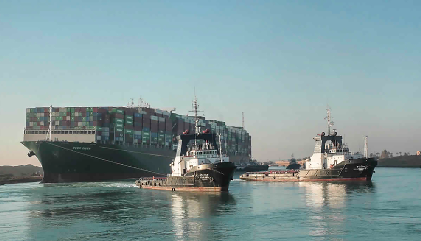 Por el Canal de Suez circula el10% del comercio marítimo internacional. Foto: AP
