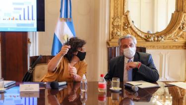 Alberto Fernández y Carla Vizzotti mantuvieron una reunión con el Comité  de Vacunación.