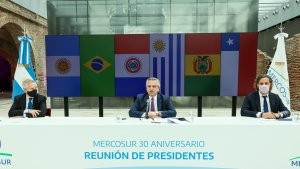 El cruce entre Fernández y Lacalle Pou en el 30° aniversario del Mercosur