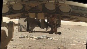 ¿Hay vida en Marte?: la NASA reveló la primera fotografía del helicóptero Ingenuity