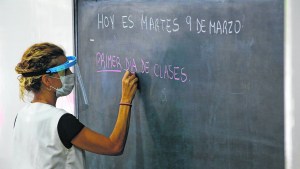 Río Negro vivió un regreso con emoción en sus aulas