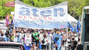 Según ATEN fue «el mejor» acuerdo del país: los docentes recibieron una suba del 131% en Neuquén