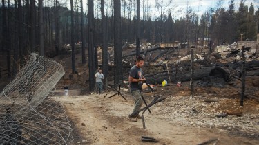 Los incendios destruyeron más de 500 viviendas y afectaron unas 13.000 hectáreas en la Comarca Andina. (Foto de archivo de Marcelo Martínez)