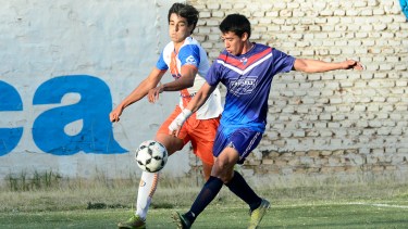 Unión y Roca, en uno de los amistosos de diciembre. Foto: Andrés Maripe. 