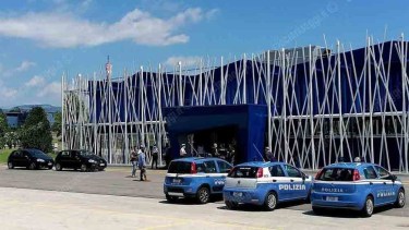 Hallaron vacunas de AstraZeneca escondidas en Italia. 