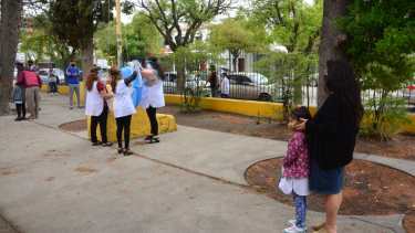 Hay docentes en las escuelas capitalinas y Unter destaca una importante adhesión. Fotos: Marcelo Ochoa.