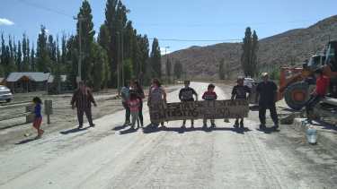 El corte en Chos m Malal. Foto: Fabián Alderete