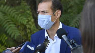 El gobernador de Neuquén pidió evitar las reuniones sociales para controlar los contagios. Foto: archivo Florencia Salto.