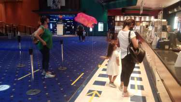 Los cines reabrieron con estrictos protocolos en Neuquén. Foto: archivo Yamil Regules.