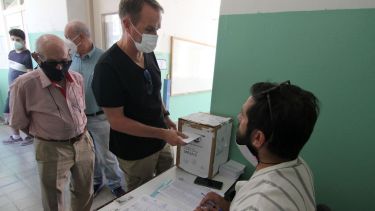 La primaria 201 fue una de las dos escuelas habilitadas en la capital. Foto: Oscar Livera.