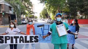 Descuentos y sumarios para los trabajadores de Salud que protesten en Neuquén