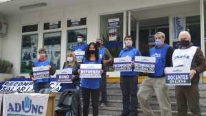 Docentes de la UNC piden una urgente mesa de discusión salarial