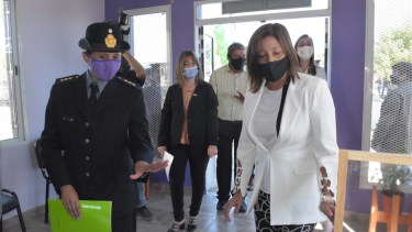 durante el acto de aniversario de Río Colorado se inauguró la comisaría de la familia. 