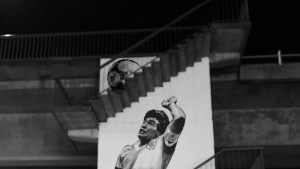 Artista viedmense realizará un mural de Maradona en el Puente Nuevo de Viedma