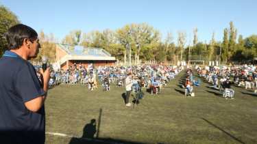 El anuncio lo realizaron en la cancha del  Deportivo Rincón donde se está realizando la asamblea ordinaria pactada. (Foto: gentileza)