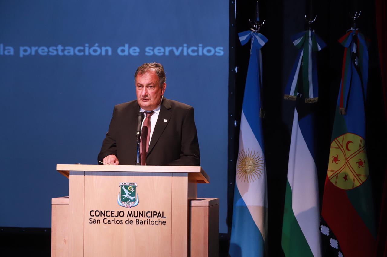 Gustavo Gennuso, intendente de Bariloche, en la apertura de sesiones ordinarias 2021. 