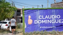 Imagen de Claudio Domínguez defendió sus carteles: dice que será candidato en CALF