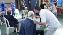 Imagen de Cómo avanza la vacunación a adultos mayores en Neuquén