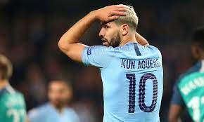 El Kun Agüero se quejó porque sus compañeros no le pasan la pelota