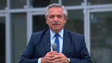 El Presidente presentó obras en 11 provincias y se refirió a la agresión que sufrió en Chubut el fin de semana. 