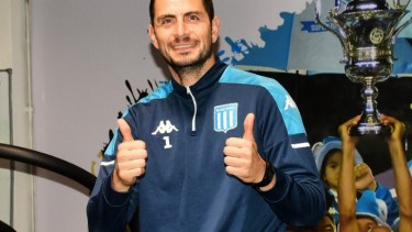 La buena onda del arquero neuquino luego de recibir el alta. 