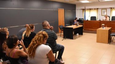 El docente Carlos Meza terminó con tres condenas. (Archivo) 