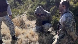 Atraparon in fraganti a un guía y un cazador furtivo en un campo de Junín