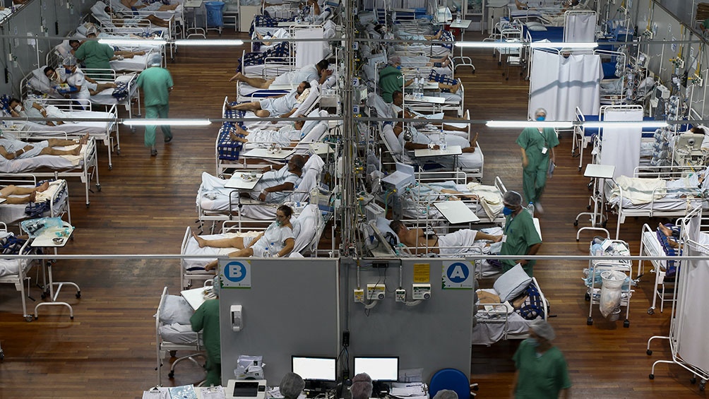 Hospitales colmados en Brasil. Agencia Télam. 