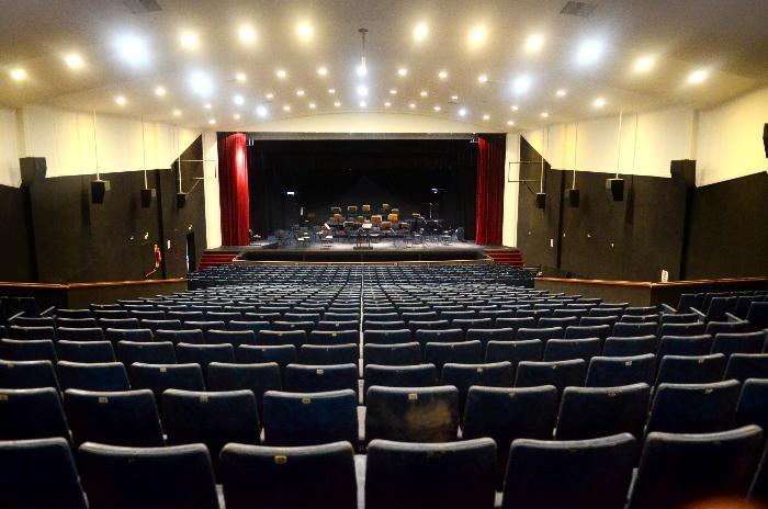 El Cine Teatro Español ya reabrió para conciertos pero ahora podrá hacer funciones también. (Foto: archivo)