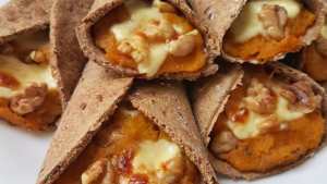 Conitos de calabaza, queso y nueces: receta ideal para una picada