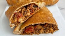 Imagen de Tenés que hacer estas empanadas de pollo extra jugosas
