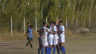 El Albo tuvo una buena tarde en Roca y se quedó con el triunfo sobre Cimac. (Foto: Emiliana Cantera)