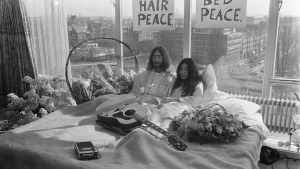 A la cama con John y Yoko: 52 años del Bed In for Peace