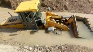 Una máquina municipal quedó atrapada por la marea en SAO