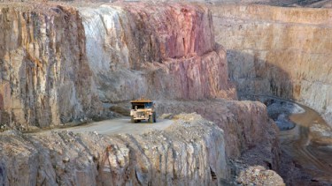 El proyecto busca habilitar la explotación minera en los departamentos Gastre y Telsen, donde se encuentra el yacimiento de plata "Navidad".